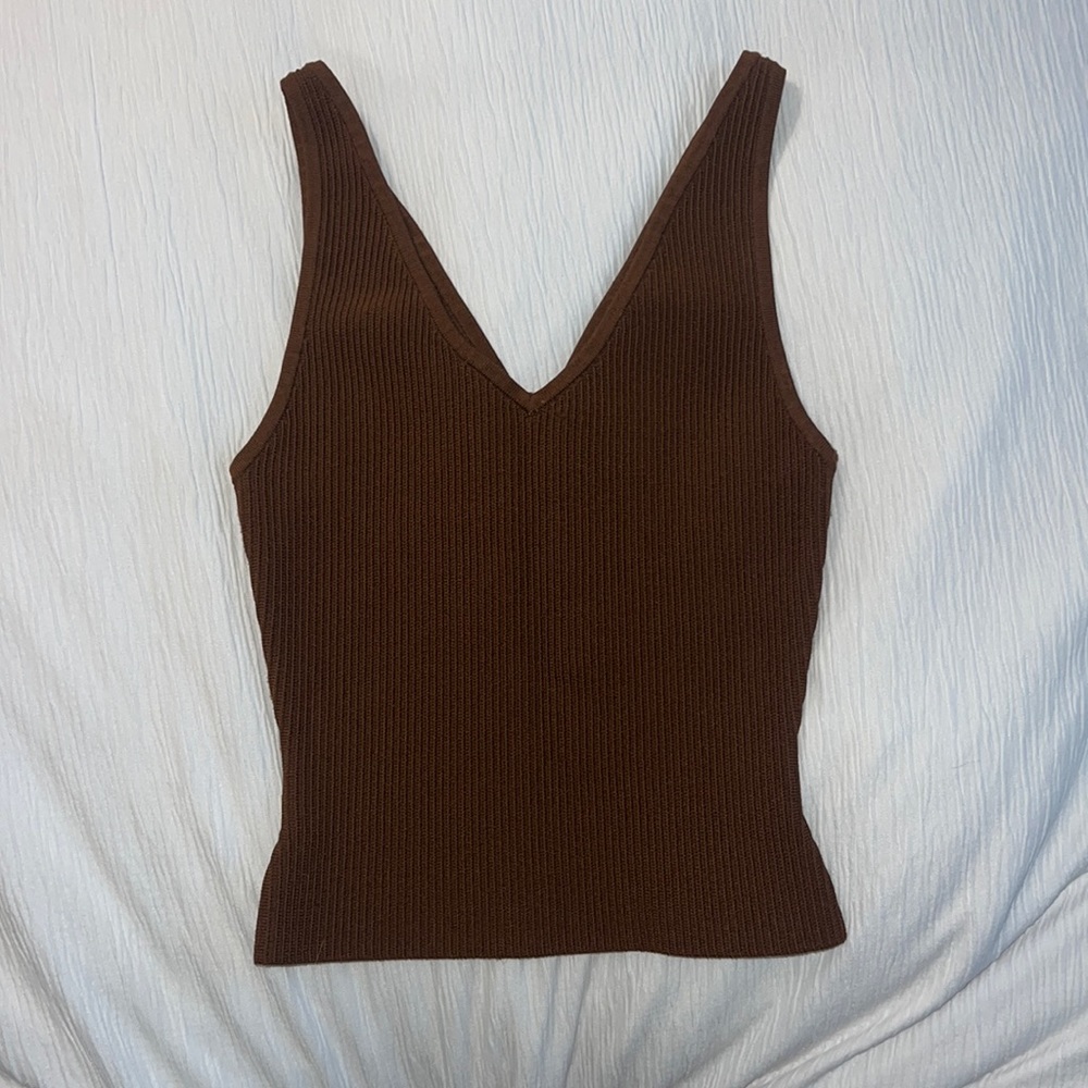 Babaton sculpt v neck tank size 2xs epicurean brown